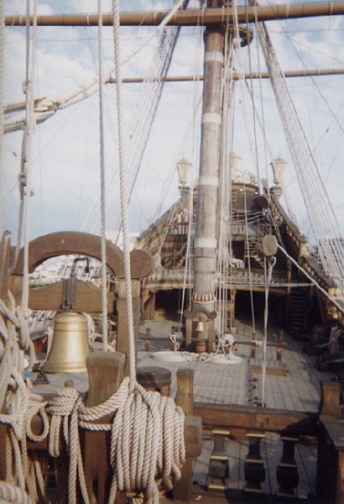 Pirates 2